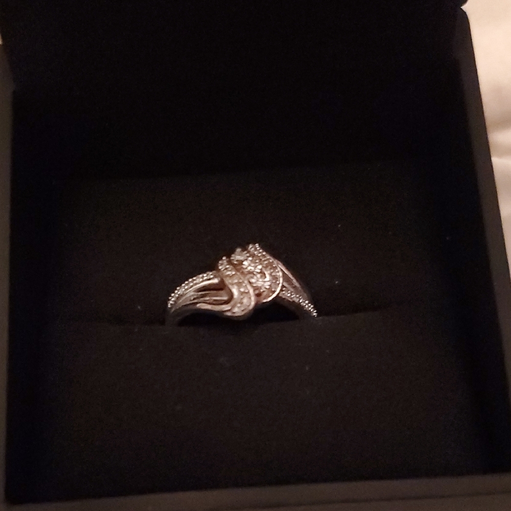 Kay Jeweler's Diamond Crossover Promise Ring
